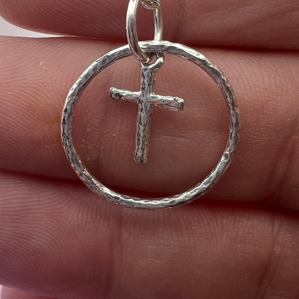Sterling Silver 925 Textured Cross inside a textured ring - Picture 6 of 10